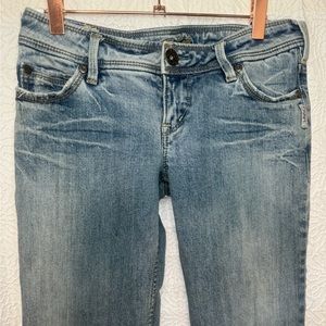 Silver Jeans - Size 26 - Low Rise